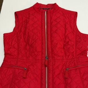 Weekend Max Mara Vest. Size 8-Slim fit.